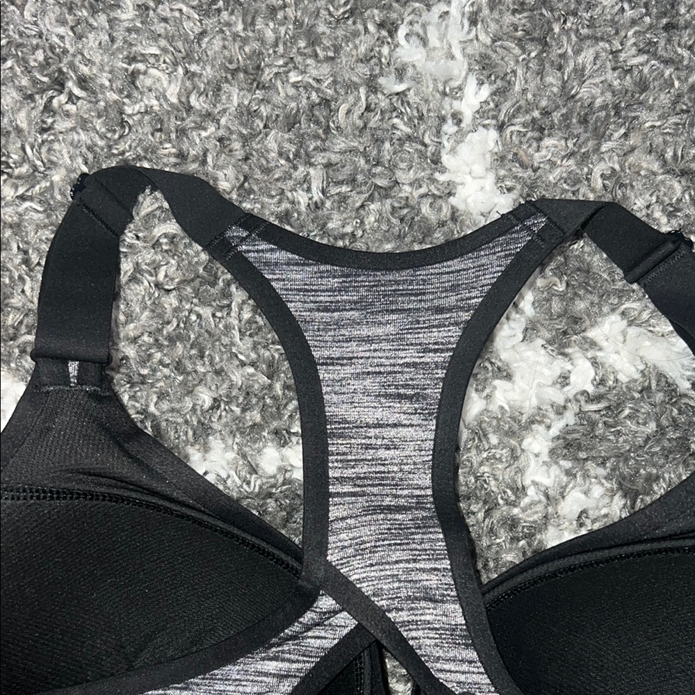 NWT Victoria’s Secret VSX Women's Black and Gray Sports Bra - Picture 9 of 10